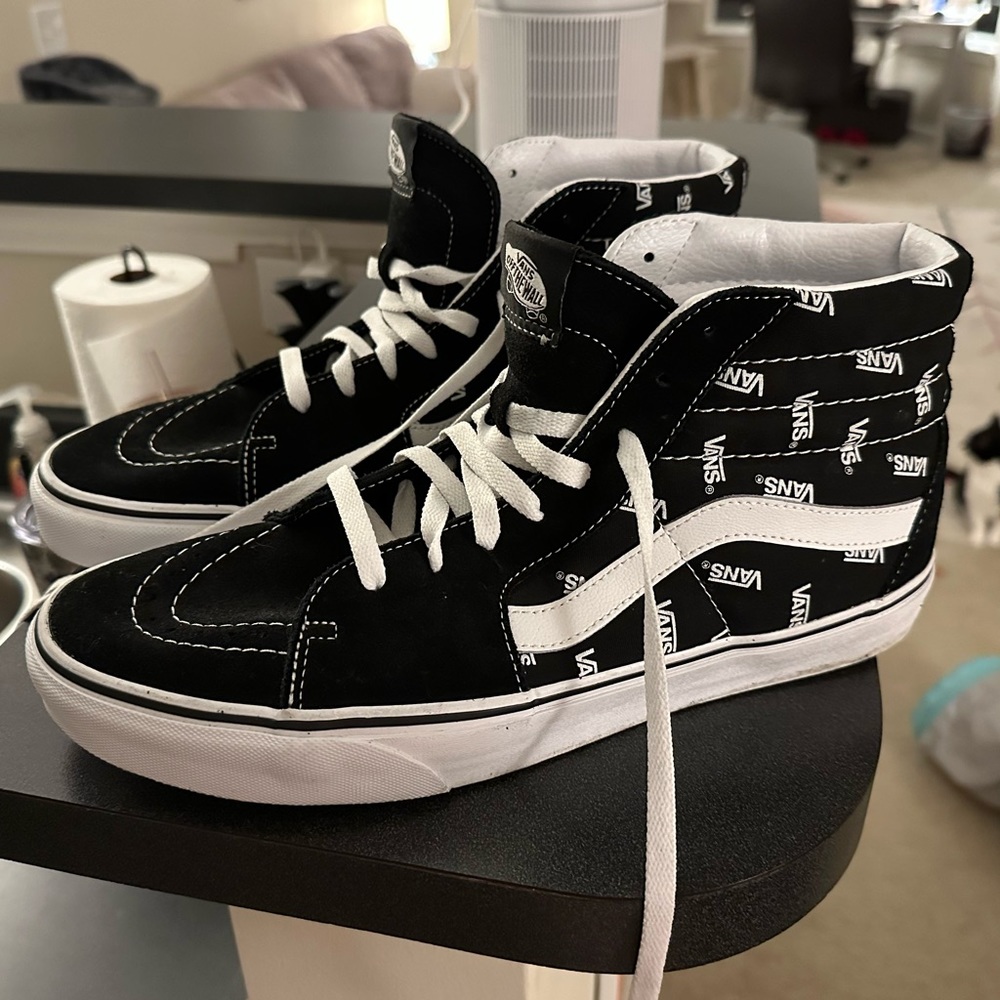 Vans SK8-Hi Logo Sneakers Black/True White